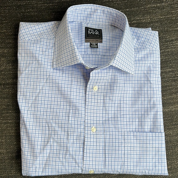 Jos A Bank Traveler Travel Tech. Tailored Fit 17 - 36 - Picture 5 of 13